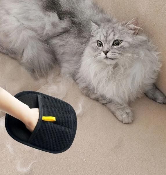 FurSwipe™ – Quick, easy fur removal with a swipe.